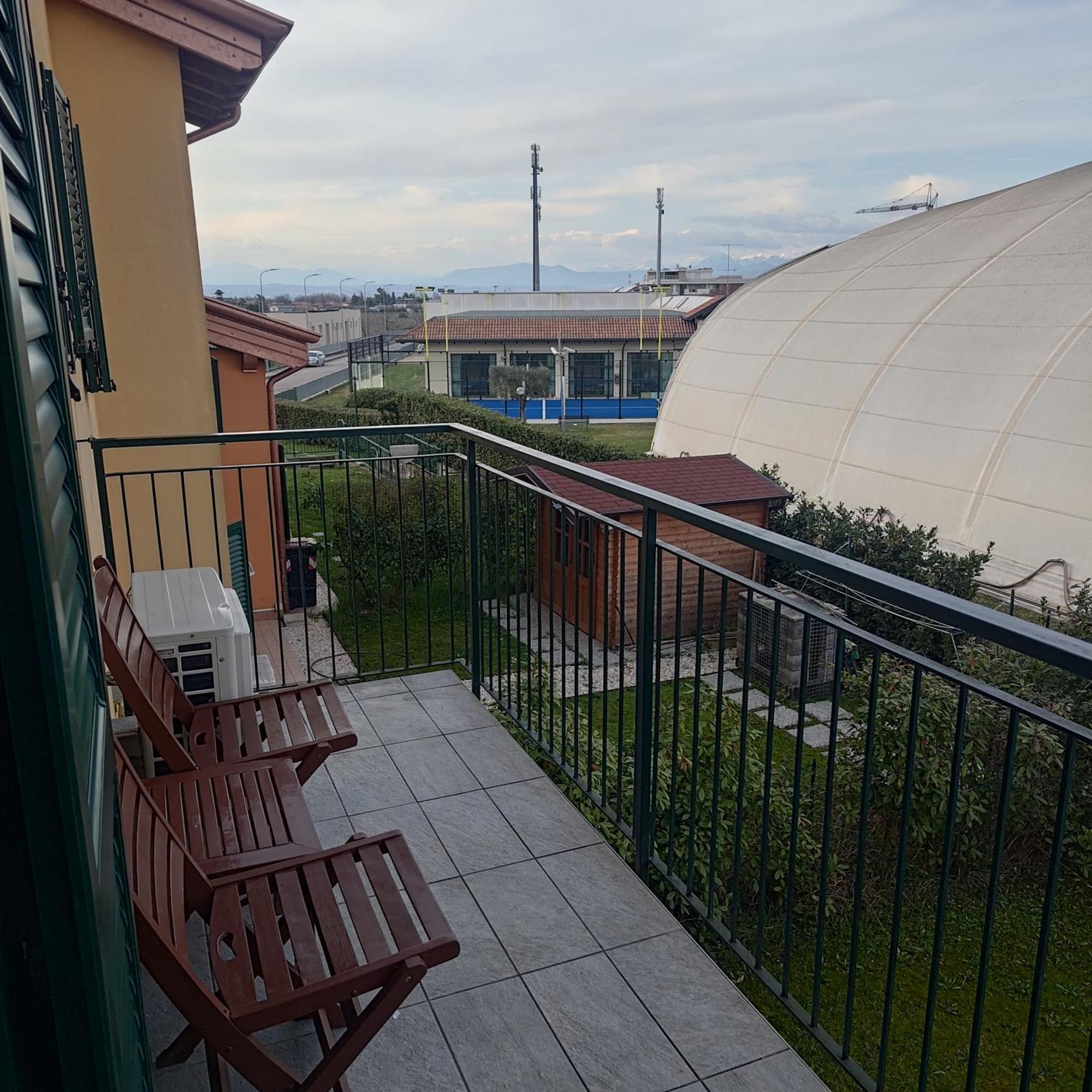 Peschiera Appartamenti Vacanze Peschiera del Garda Chambre photo
