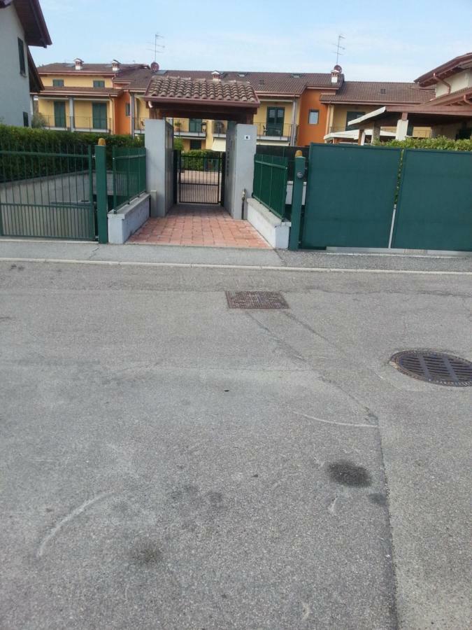 Peschiera Appartamenti Vacanze Peschiera del Garda Extérieur photo